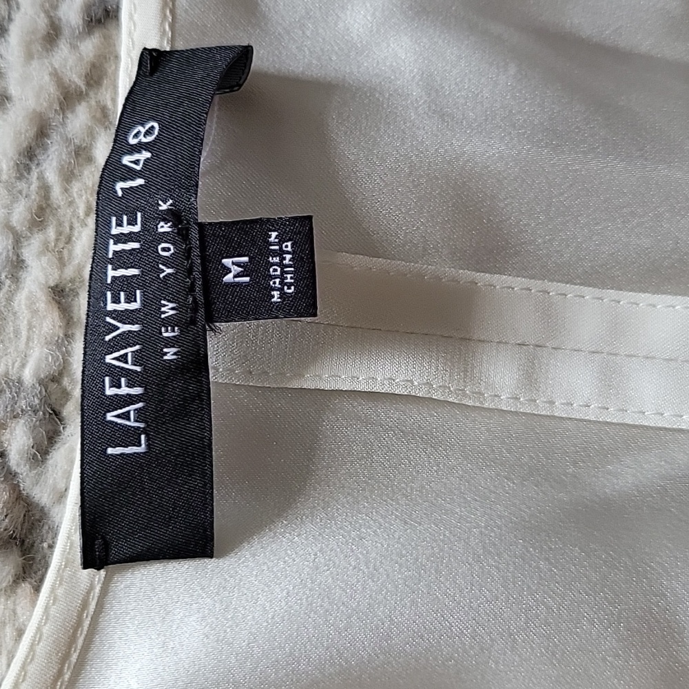 Lafayette 148 NY Silk V Neck Ruched 3 Quarter Blouse Ivory White Size Medium - Picture 2 of 7